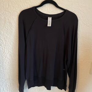 Women's Black Long Sleeve Top